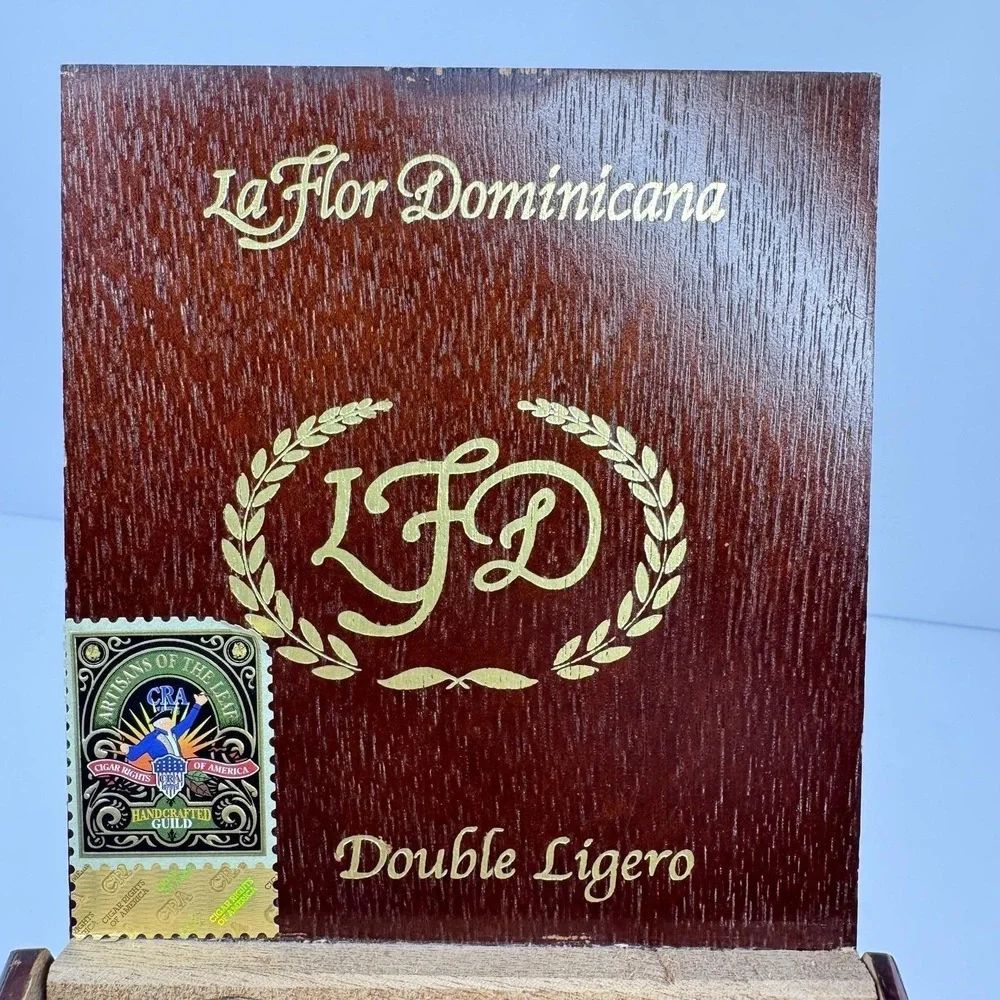 La Flor Dominicana Double Ligero DL-600‎ Empty Wood Cigar Box Hinged Storage